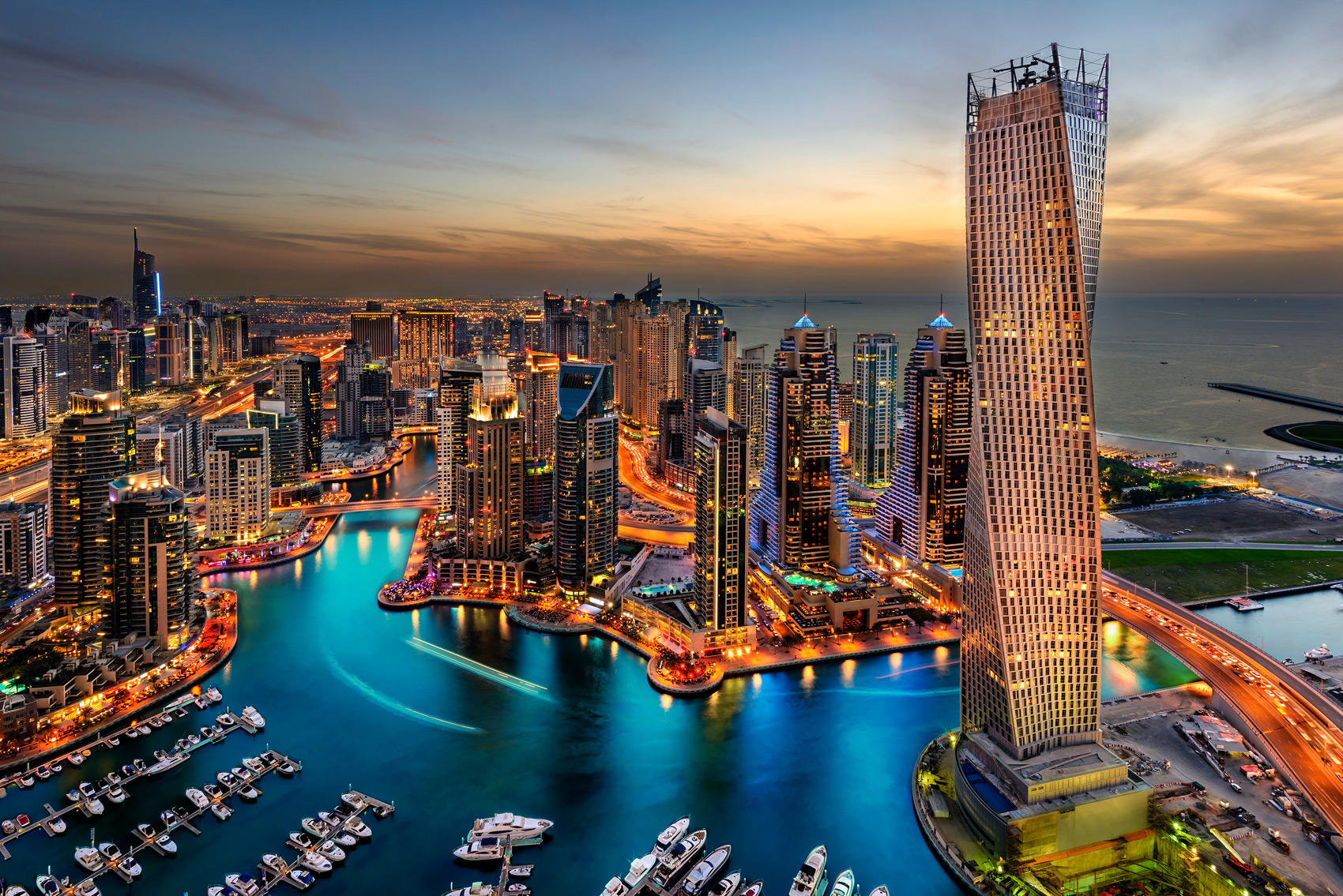 Best Business Hotels in Dubai - Dubai Skyline