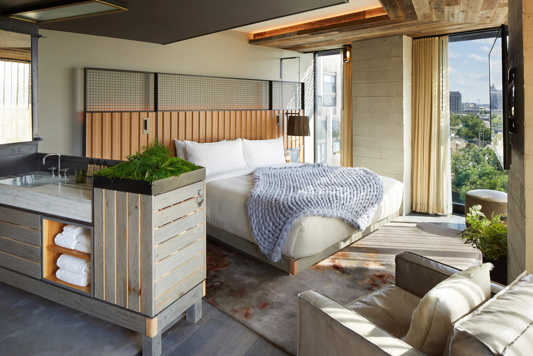 Sustainable Business Travel: 1 Hotel Brooklyn Bridge